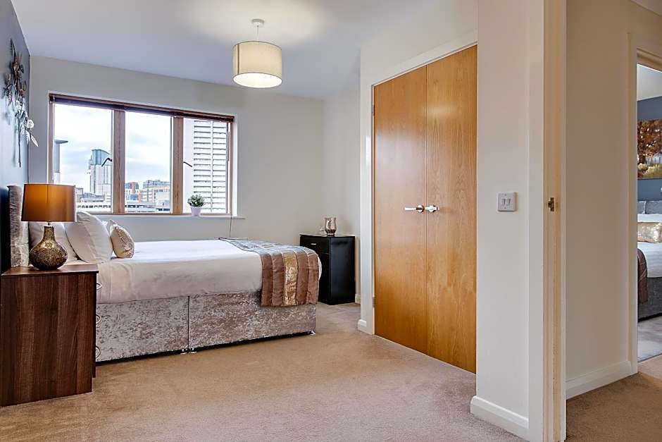 Mica Point City Centre Apartment