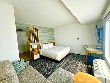 King Studio with Sofa Bed