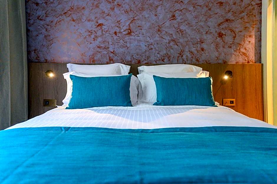 Sable Bleu Boutique Hotel