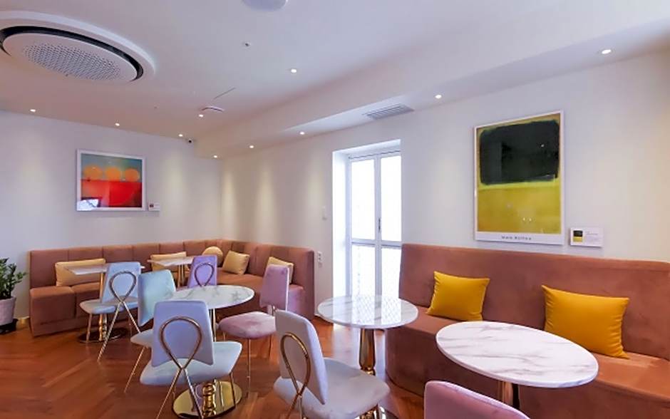 Ocean 2 Heaven Hotel