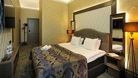 Double Room - Castle