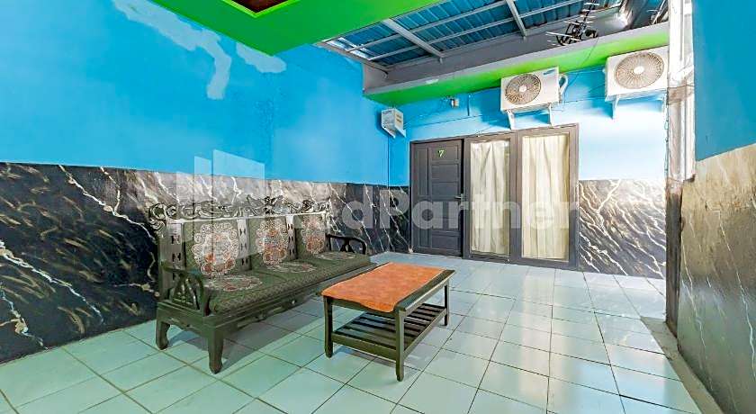 Ana Guest House Syariah Mitra RedDoorz