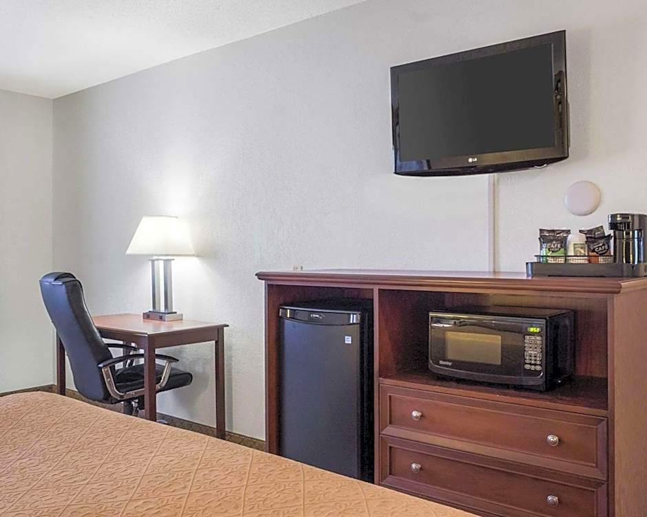Quality Inn Oacoma - Chamberlain