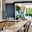 Flat Iron Hotel