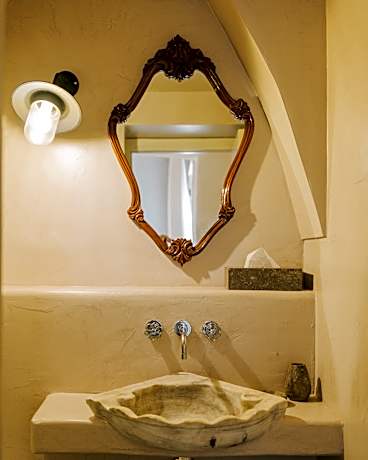 TRADITIONAL STONE HOUSE