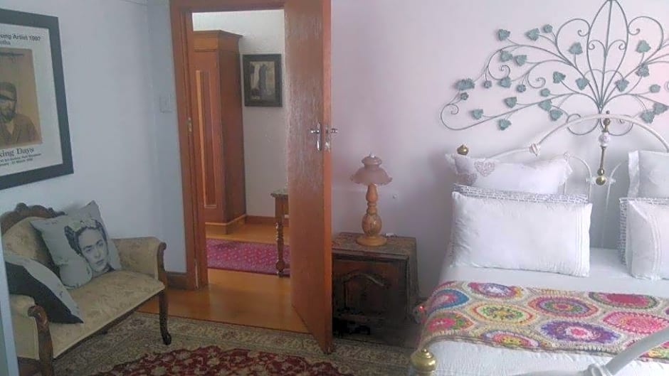 29onTait Guest House