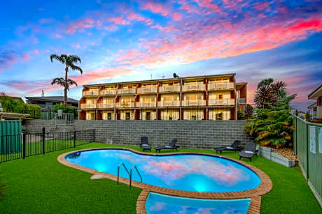 Sapphire Waters Motor Inn