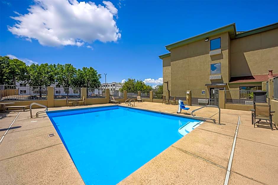 Best Western North I-25 Hotel