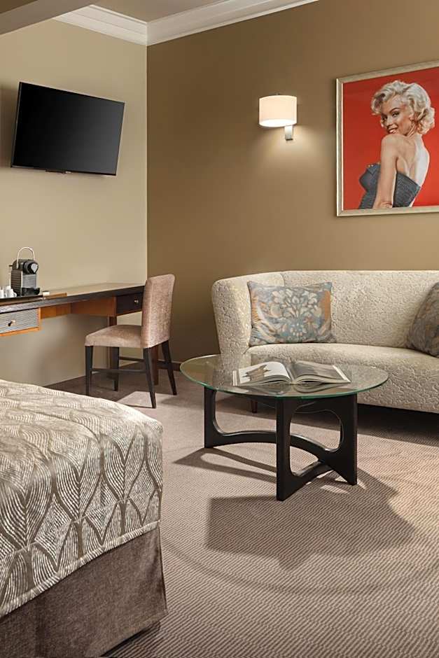 Jalta Boutique Hotel