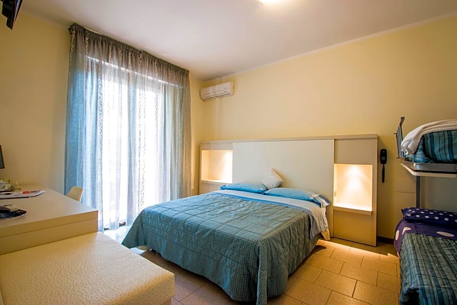 Hotel Deborah