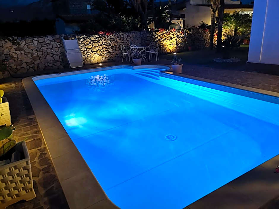 Villa Manzella piscina privata