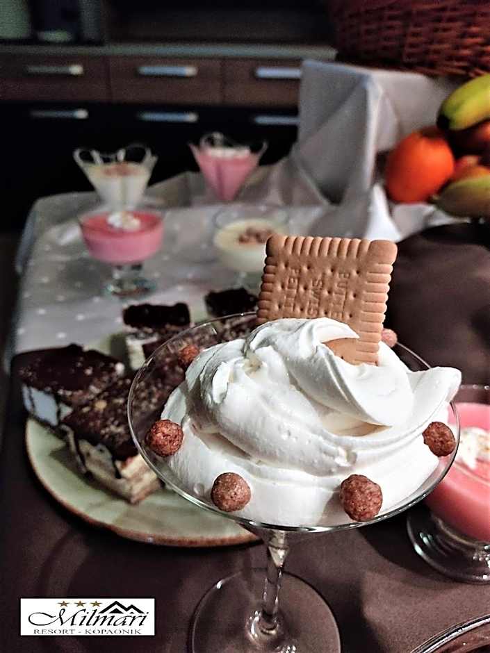 Milmari - Breakfast and pool