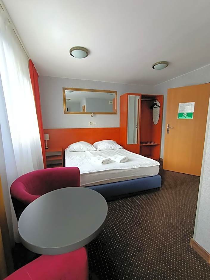 Hotel Pomorski