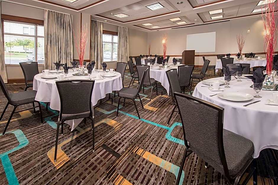 Residence Inn by Marriott Chesapeake Greenbrier