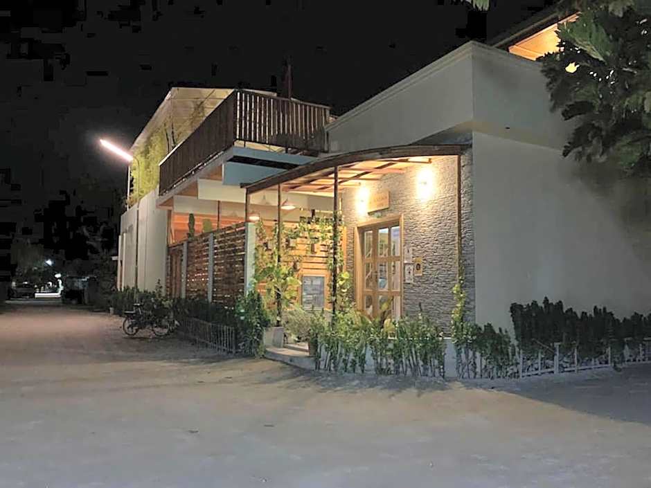 Aasna Inn