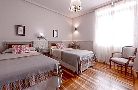 Hotel Alcazar Irun - Centro Ciudad