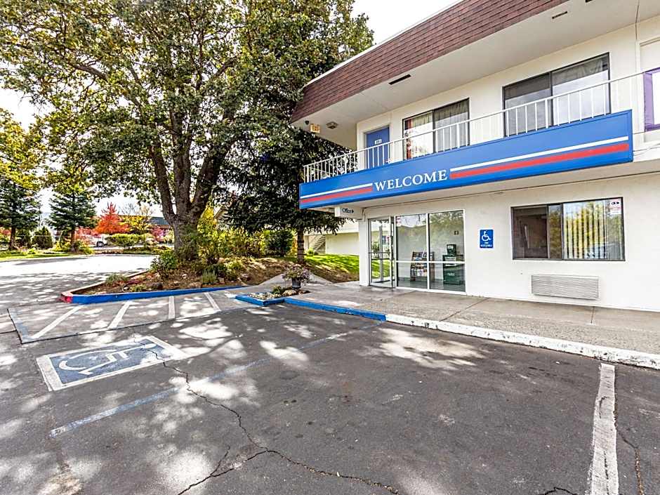 Motel 6-Yreka, CA