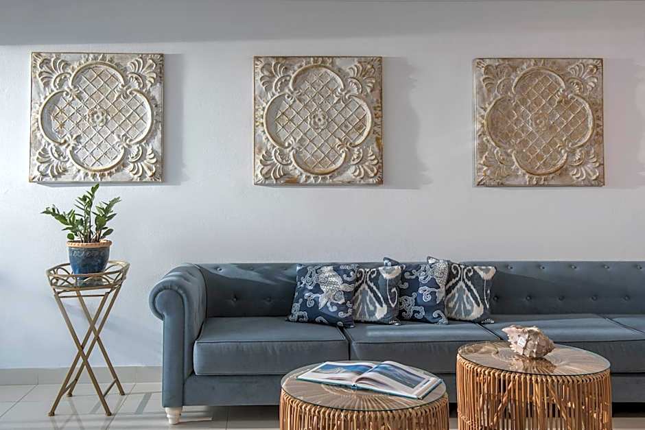 Serenity Spritz Boutique Hotel - Adults Only