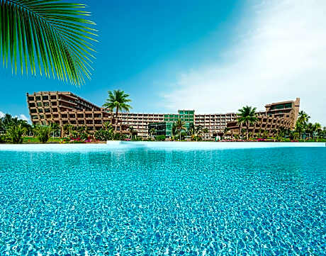 Noahs Ark Deluxe Hotel Spa