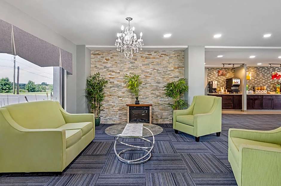 Suburban Studios Verona - Staunton North