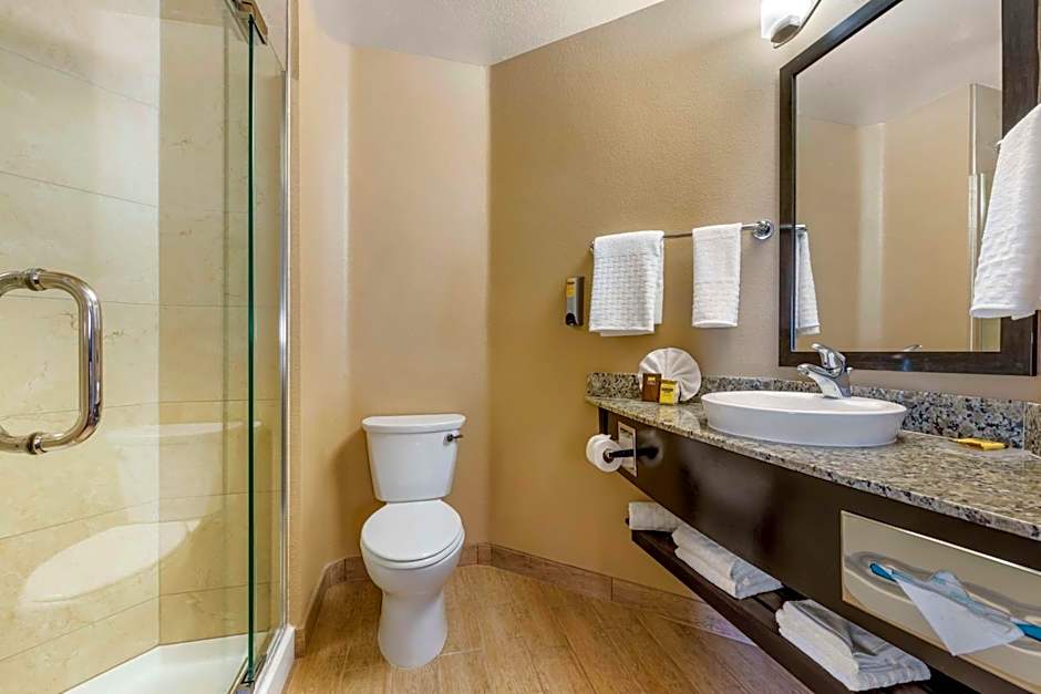 Best Western Plus Oceanside Palms Hotel