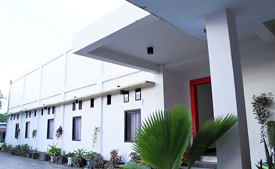 RedDoorz @ Pasangkayu Mamuju Utara