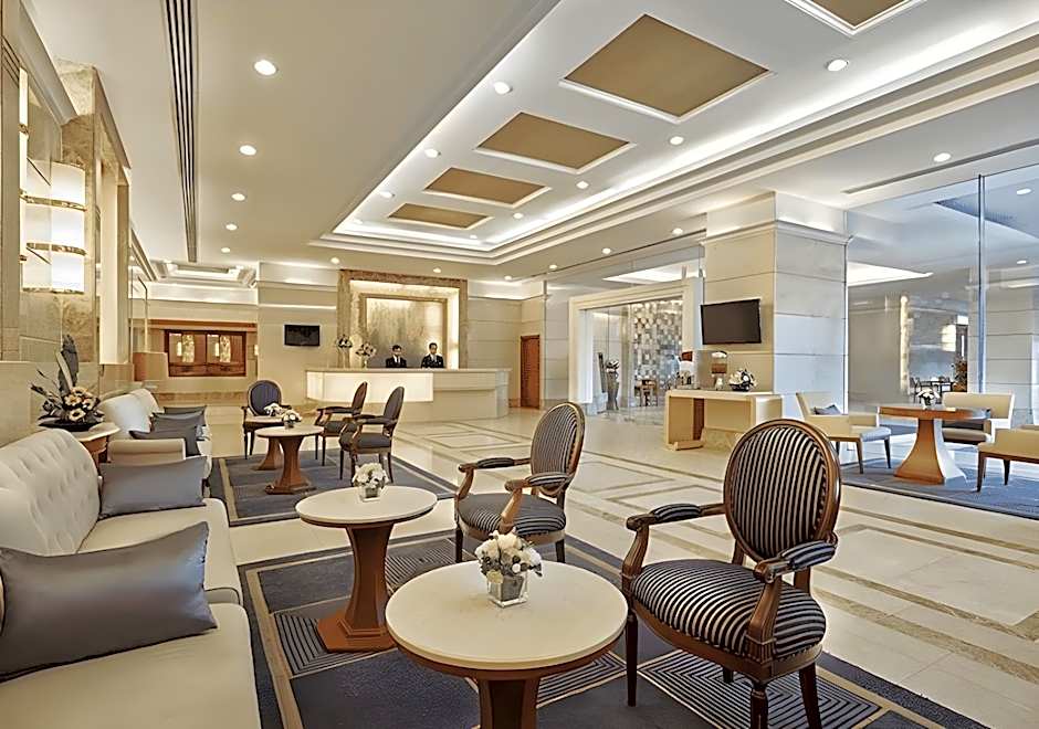 Centre Point Sukhumvit Soi 10