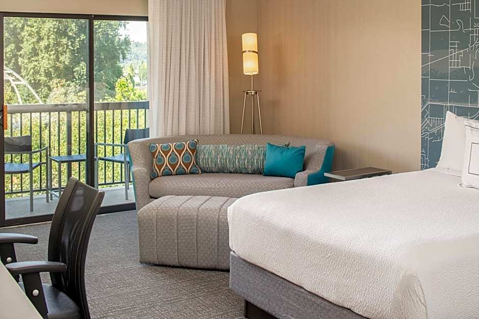 Courtyard by Marriott Seattle Sea-Tac Area