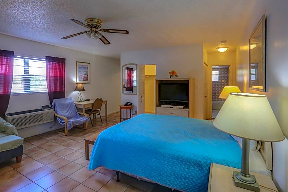 Richard's Motel Studios