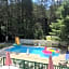 High Falls Bay Cottages, Camping & Waterpark