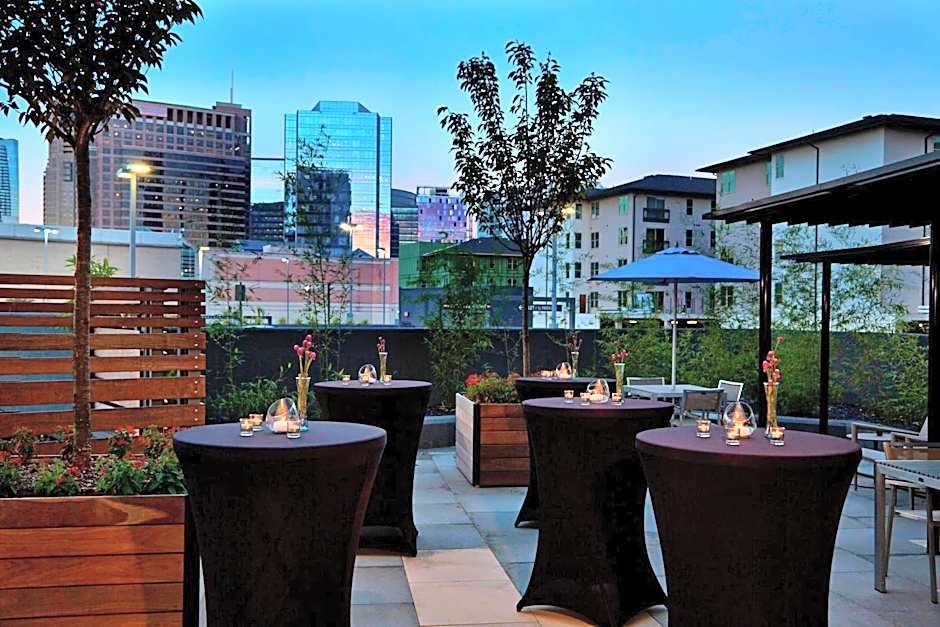 AC Hotel by Marriott Atlanta Buckhead at Phipps Plaza