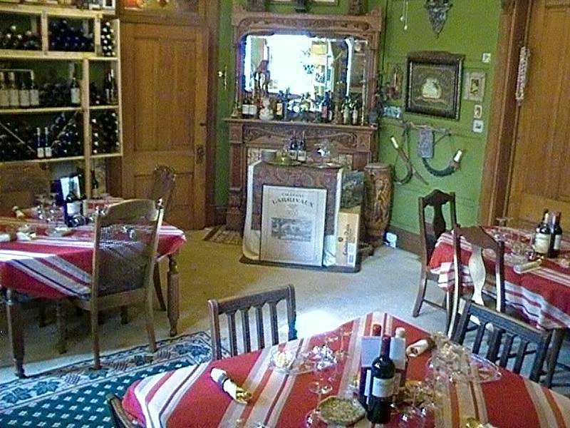 Riverview Mansion Hotel
