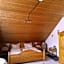 Auerhahn Bed and Breakfast - Black Forest - Waldhotel