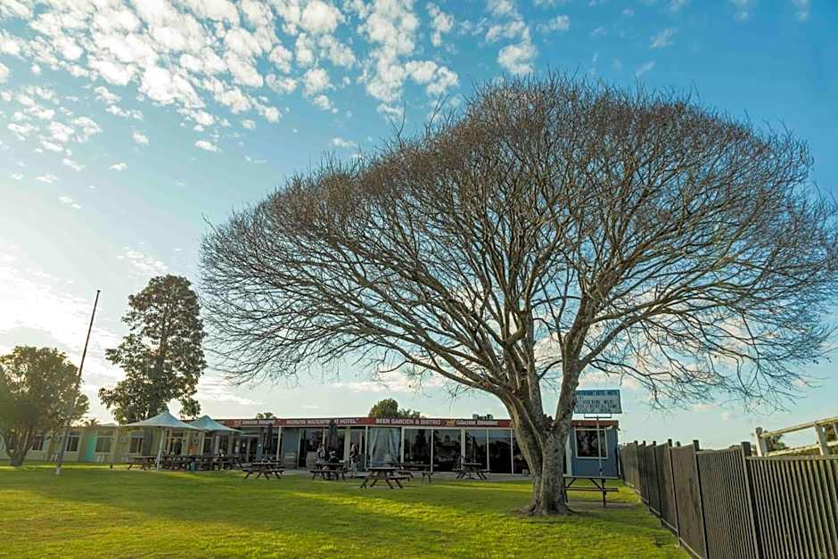 Moruya Waterfront Hotel Motel