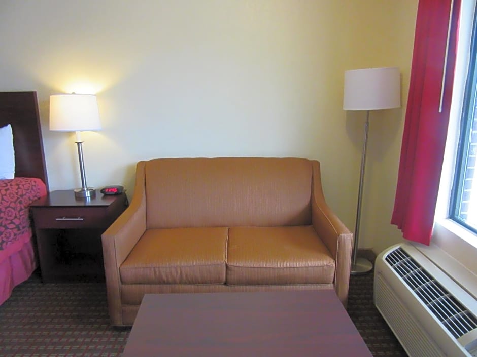 Days Inn by Wyndham Columbia NE Fort Jackson