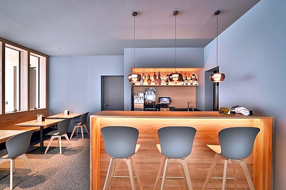 Warth52-W52 Apartments