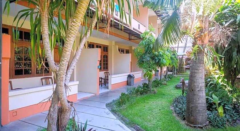 RedDoorz Plus @ Laweyan