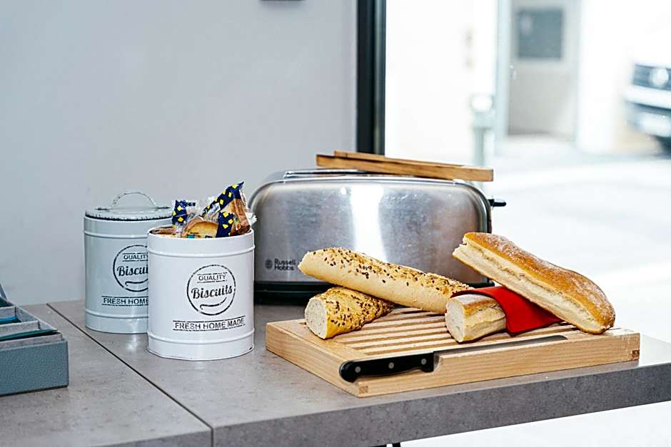 Holidays & Work HOTEL