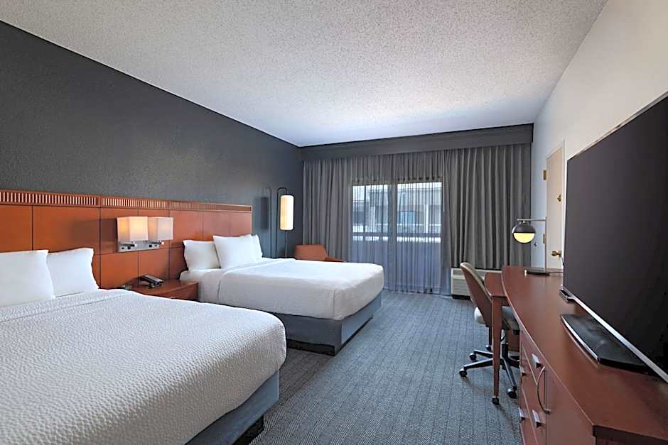 Courtyard by Marriott Dallas Plano Parkway at Preston Road