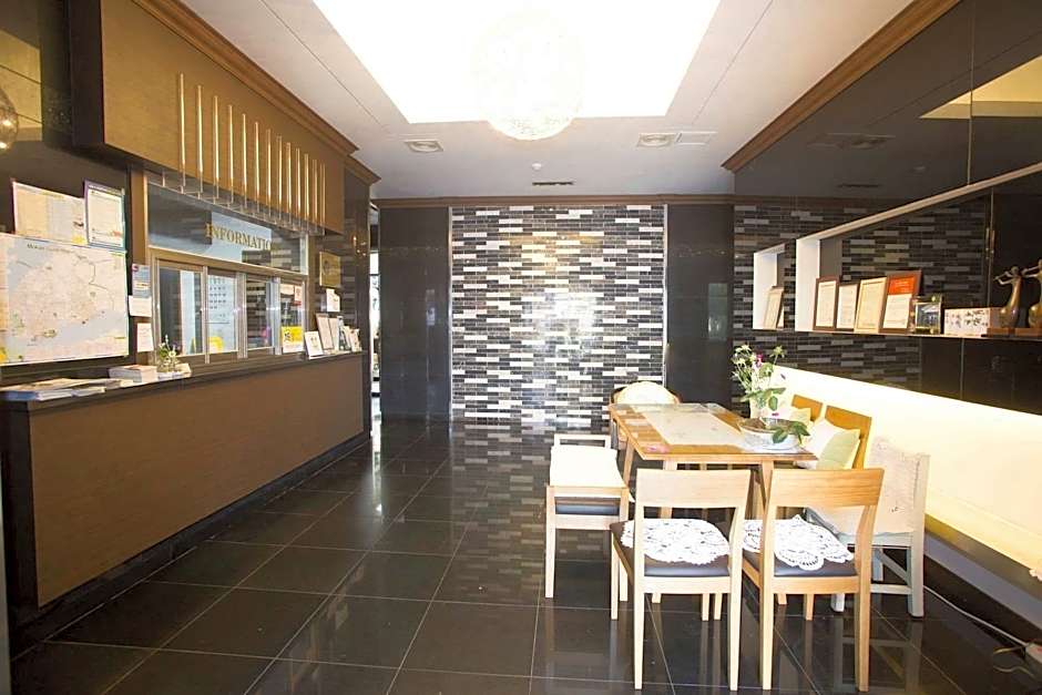 Mokpo Charmant