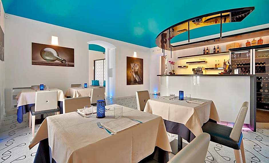 Zafran Boutique Hotel