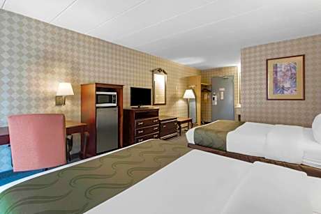 Queen Room with Two Queen Beds - Non Smoking/Pet Friendly