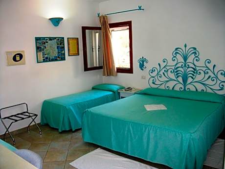 Triple Room