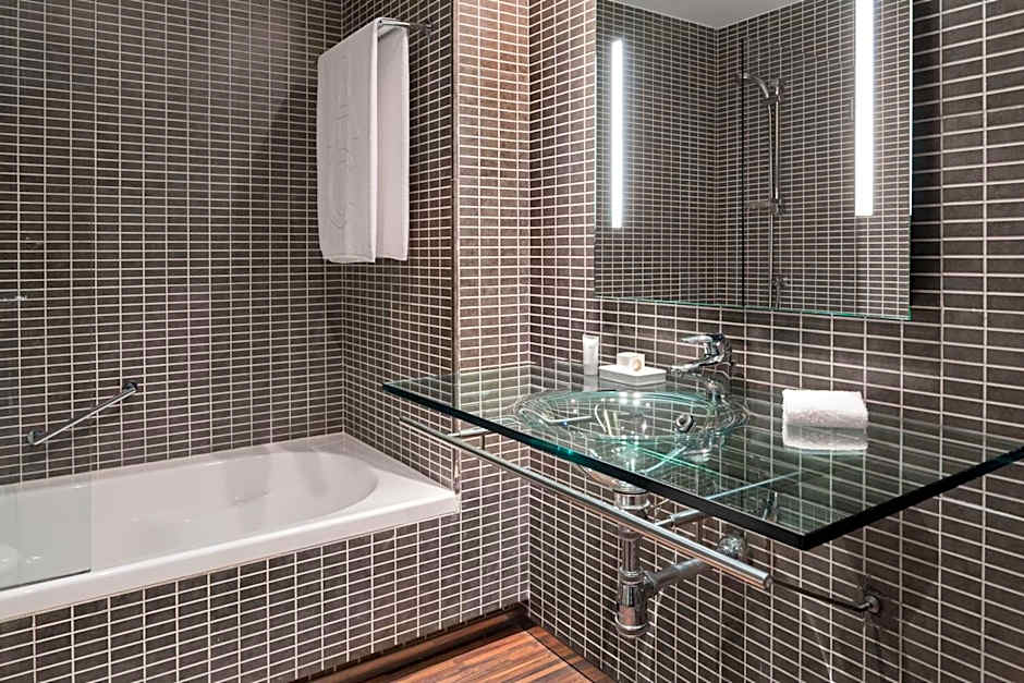 AC Hotel by Marriott San Sebastian de los Reyes