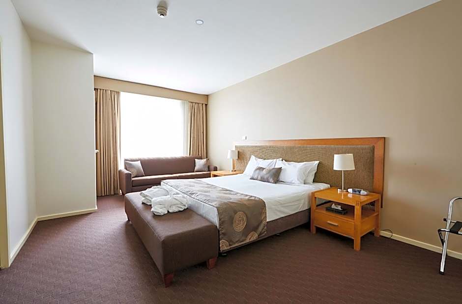 Photo 1 of 34 of Mornington Hotel