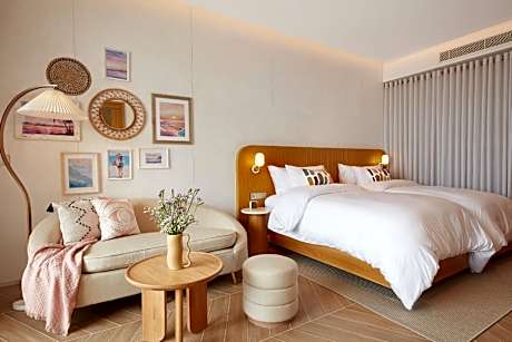 Comfy Sea View Room