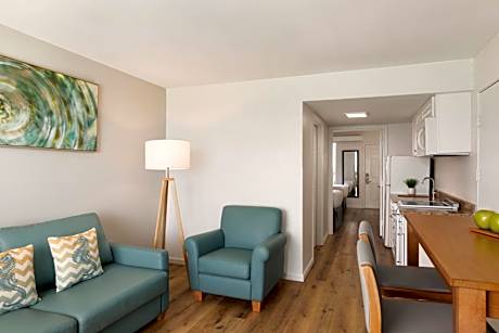 Business Double Room with Two Double Beds - Non-Smoking