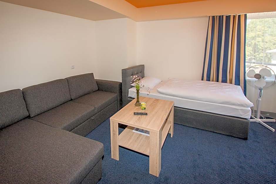 Tauras Center Hotel