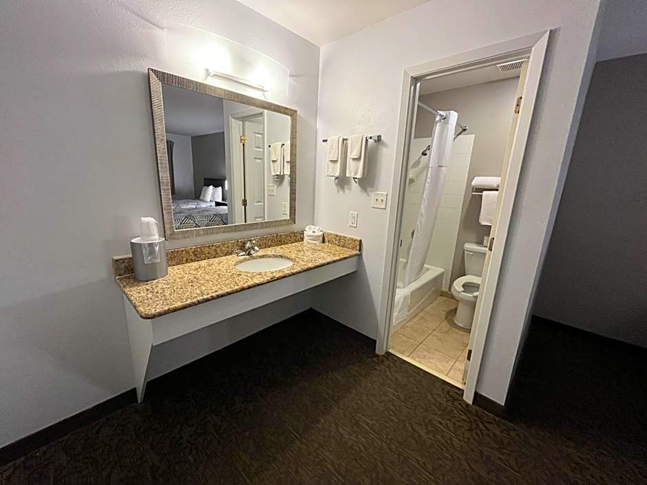 Motel 6 Junction, TX Llano River