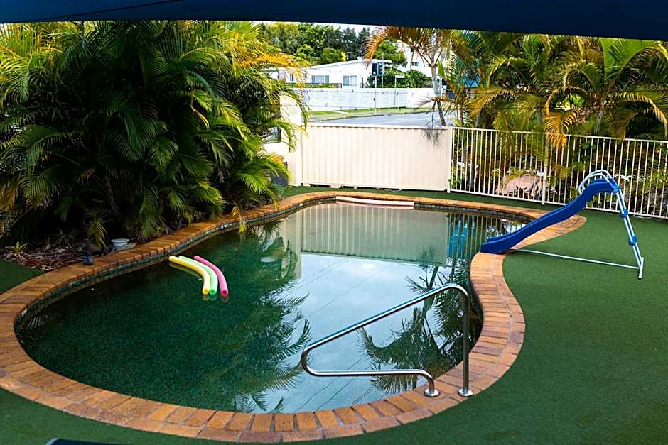 Kennedy Drive Boutique Motel & Nursery- Close To City Centre & Airport